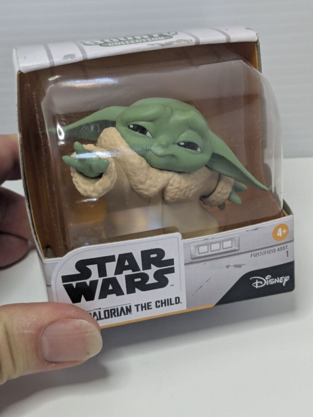 Star Wars The Bounty Collection Series 1 The Child  Force Figure By Hasbro
